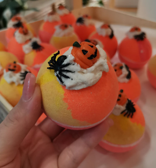 Pumpkin Spice & Scream Twice Bubbling Bath Bombs with Toys