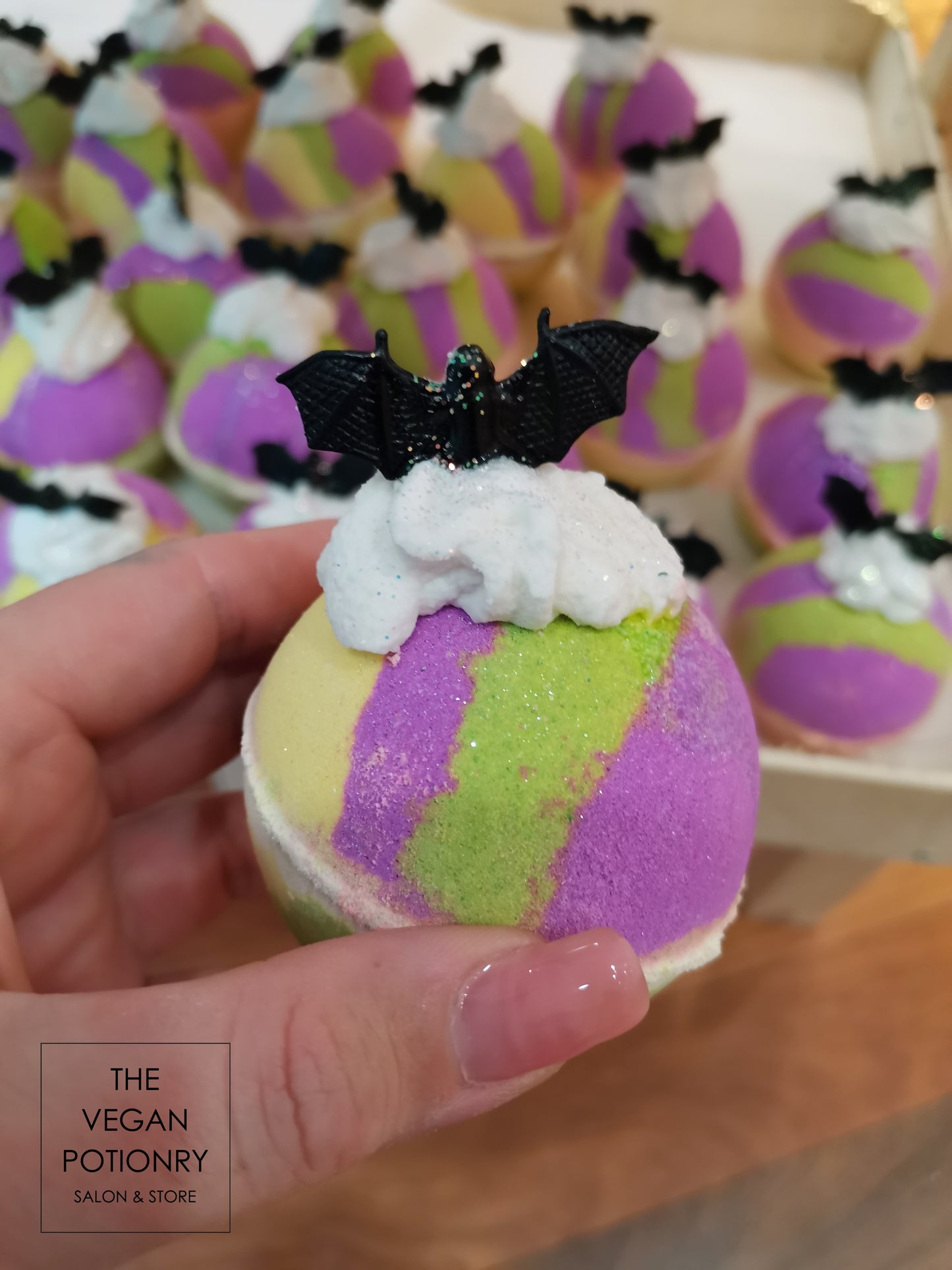 CREEP-IT-REAL Bubbling Bath Bombs with Bat Toys | The Vegan Potionry