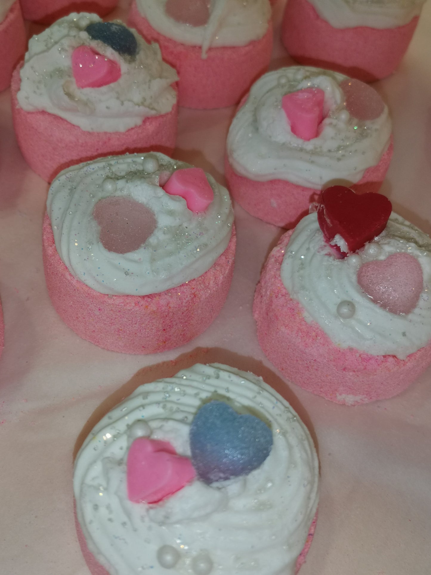 Bubbling Cupcake Bath Bombs