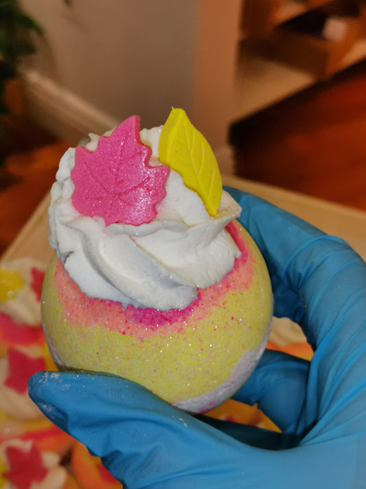 Autumn Bath Bombs | This Fall is UN-BE-LEAF-ABLE Bath Bombs