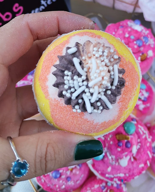 Coffee Bubbling Bath Bombs | The Vegan Potionry