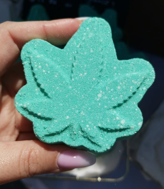 Organic Hemp Bath BombS I THE VEGAN POTIONRY