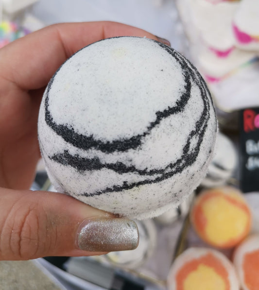 Jasmine + Marbles Large Bath Bombs | The Vegan Potionry |