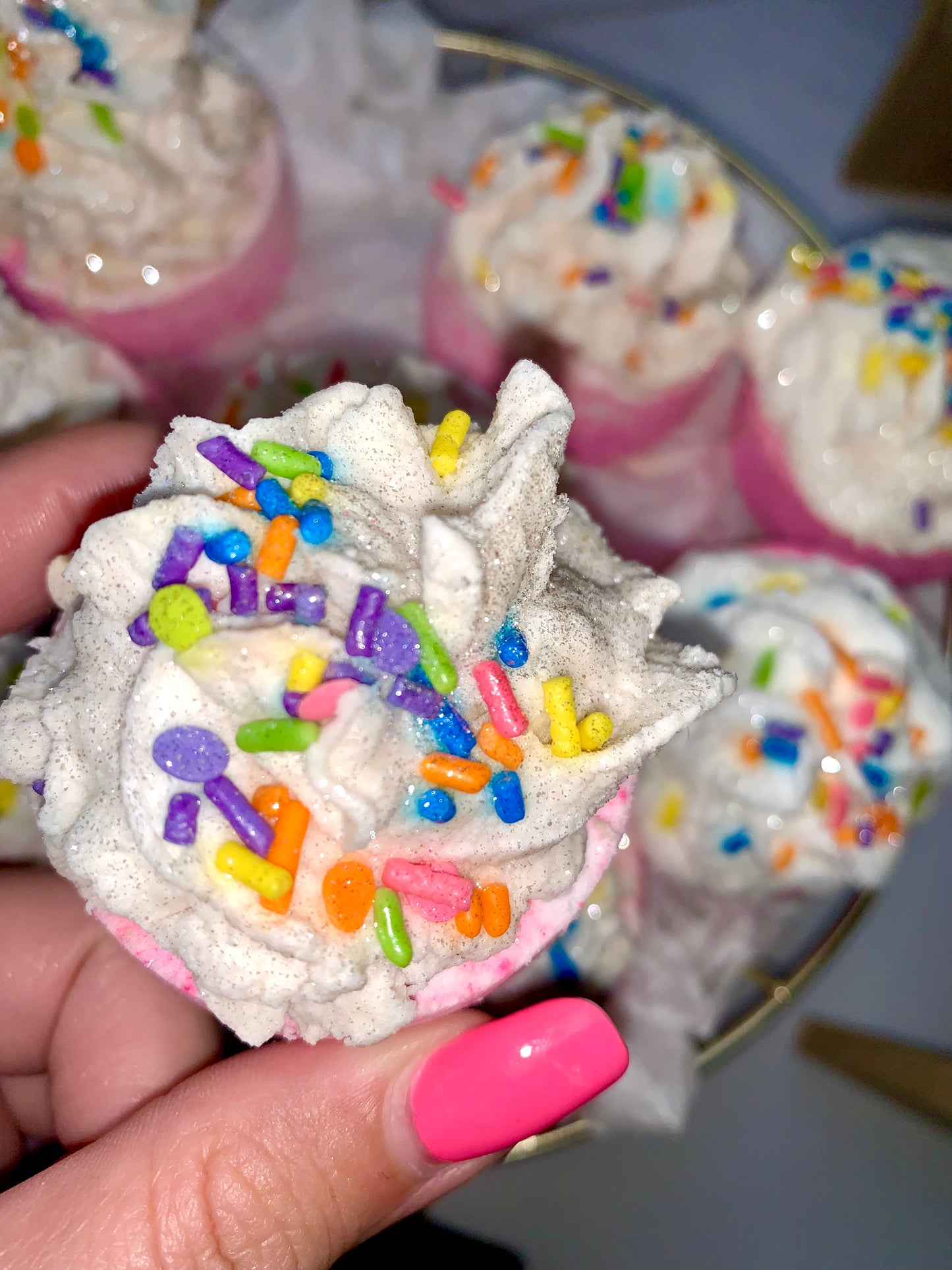 Bubbling Cupcake Bath Bombs