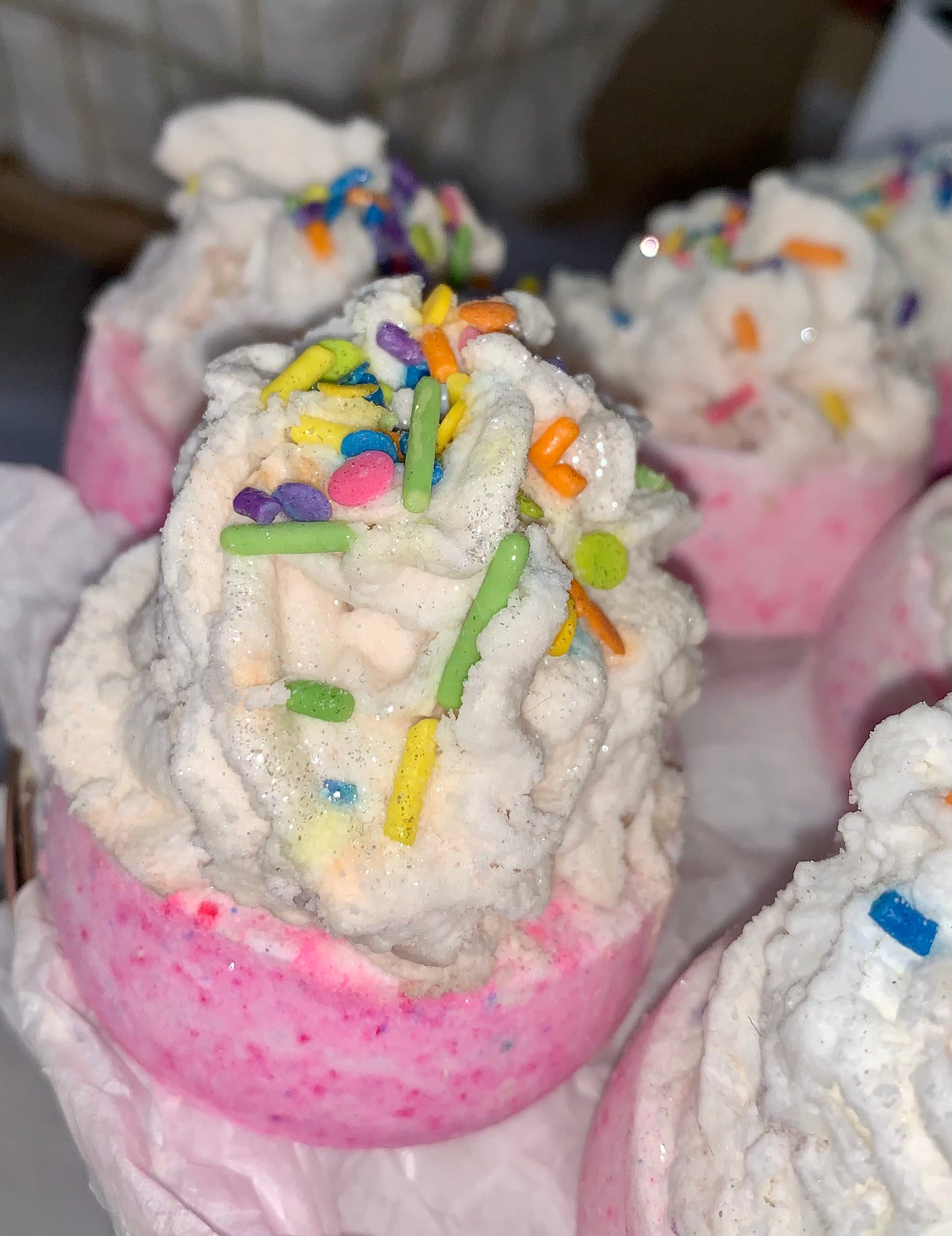 Bubbling Cupcake Bath Bombs