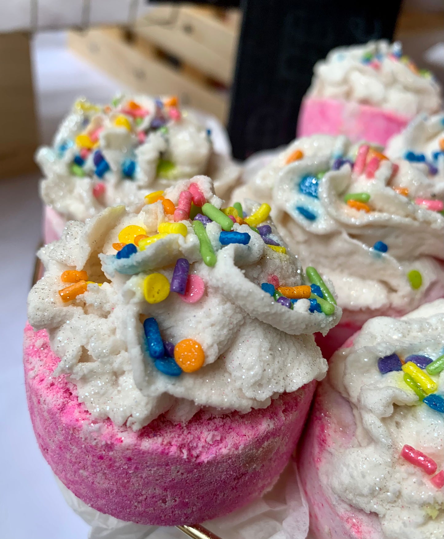 Bubbling Cupcake Bath Bombs