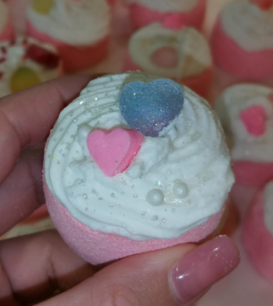 Bubbling Cupcake Bath Bombs