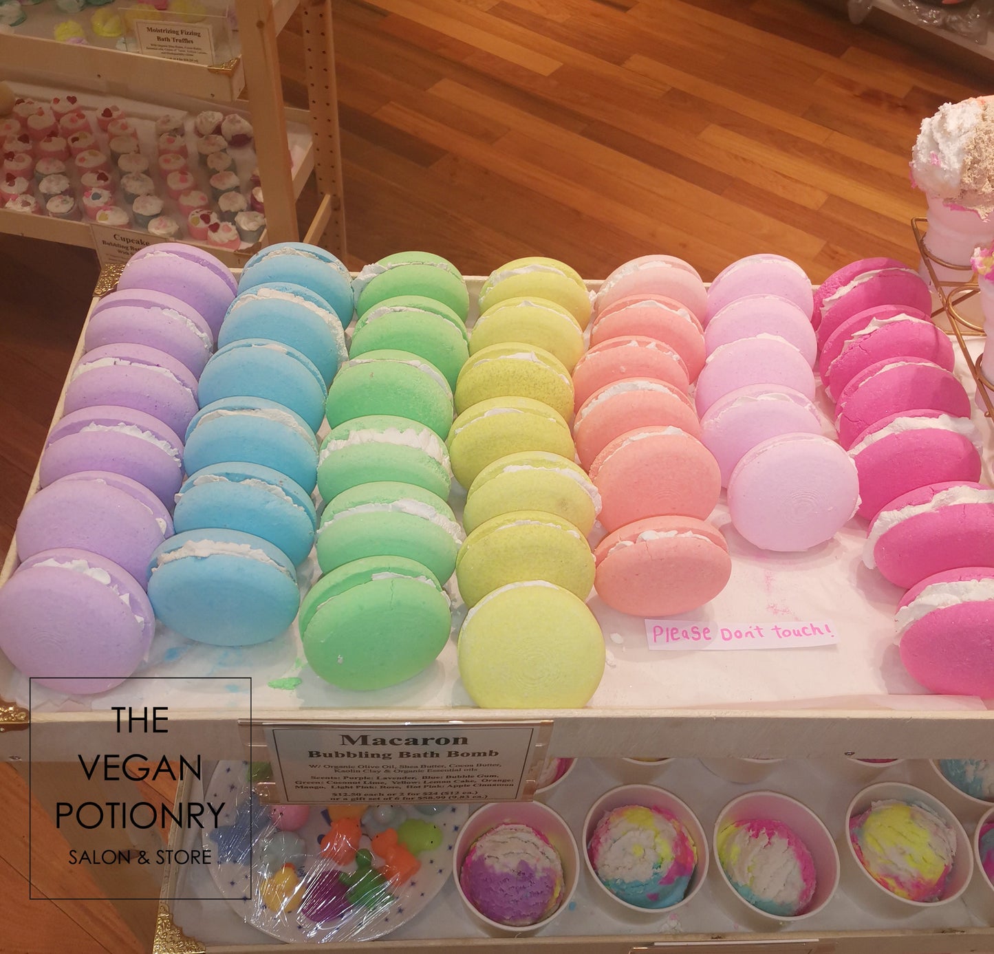 Macaron Bubbling Bath Bombs (Large) | The Vegan Potionry |