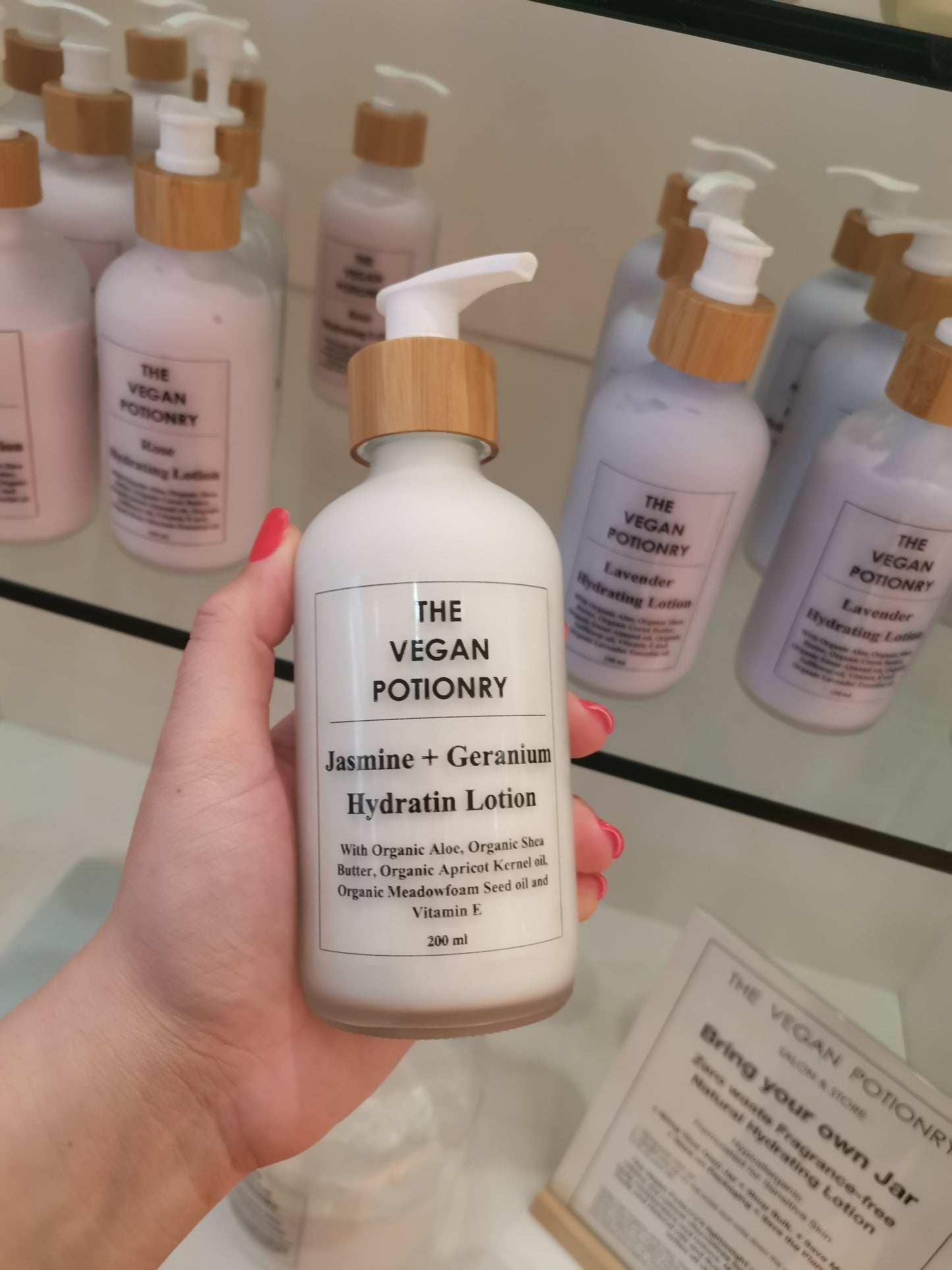 Jasmine + Geranium Hydrating Lotion | The Vegan Potionry