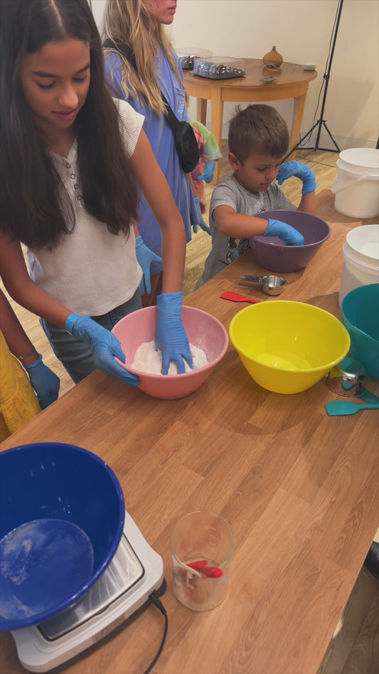 Bath Bomb Workshop Large parties I Bath Bomb Making Class I THE VEGAN POTIONRY WORKSHOP