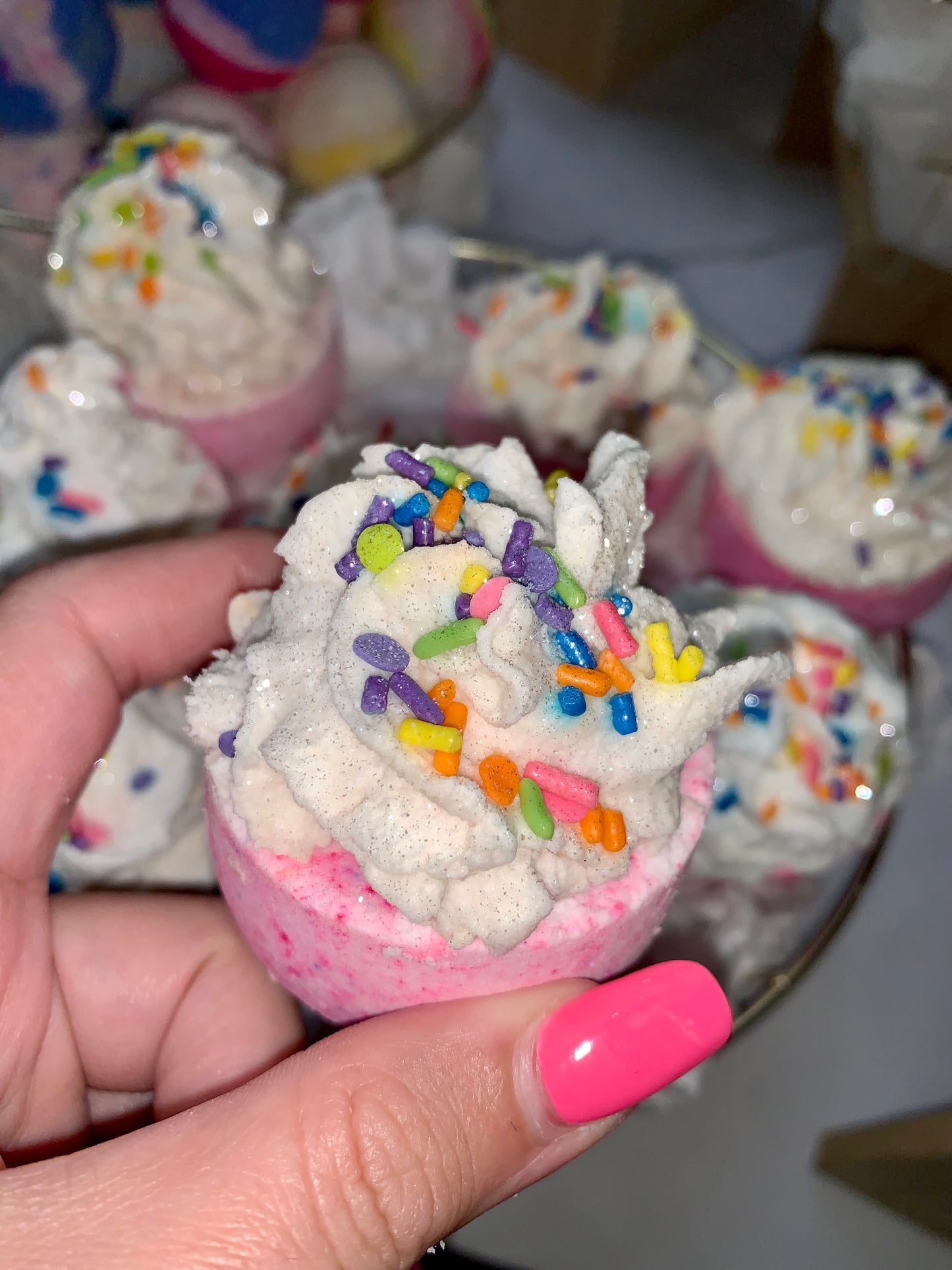 Bubbling Cupcake Bath Bombs