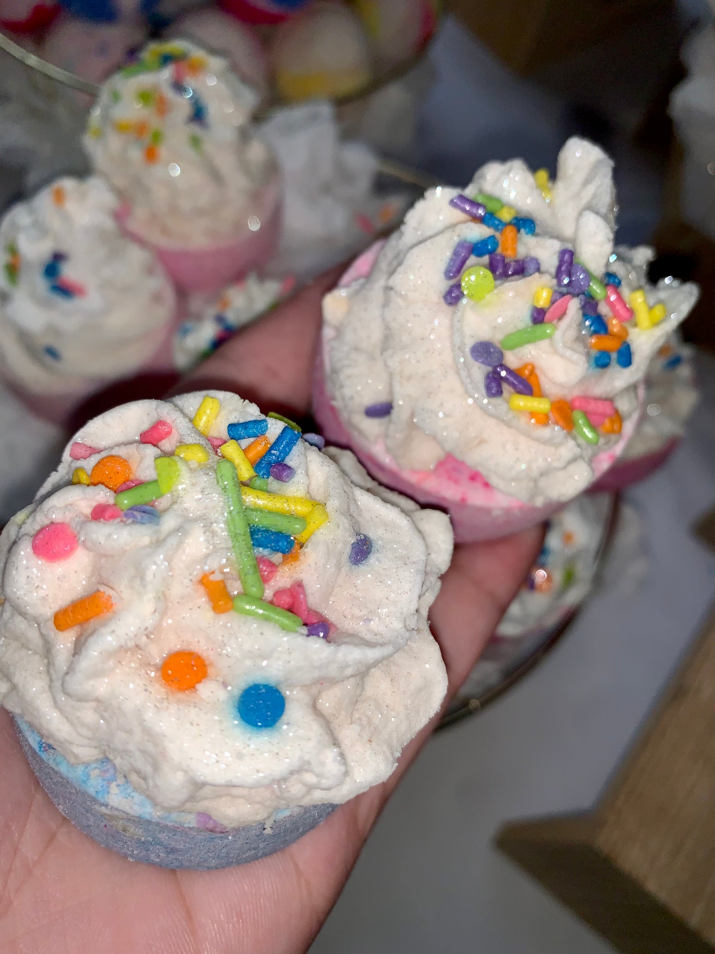Bubbling Cupcake Bath Bombs